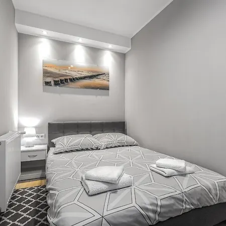 Okrzei - Apartament *