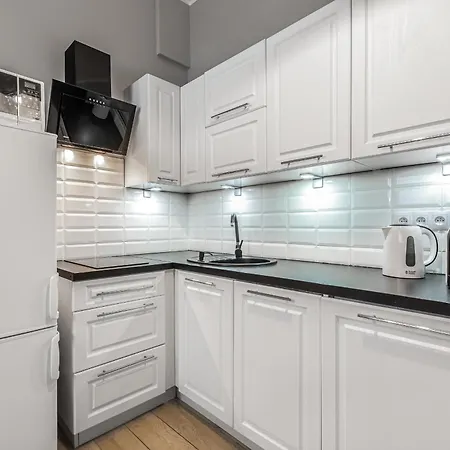 Apartament Okrzei -